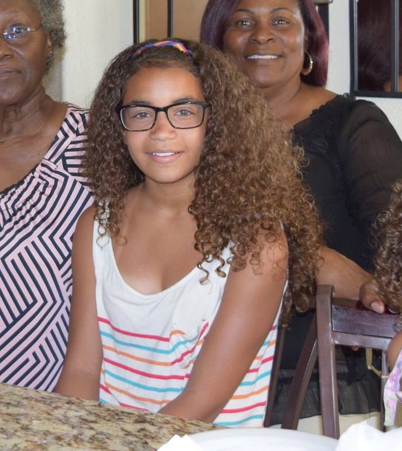 lauryn_grier's tweet photo. #ThanksForNotTextingBack https://t.co/RkIpZRvos8
