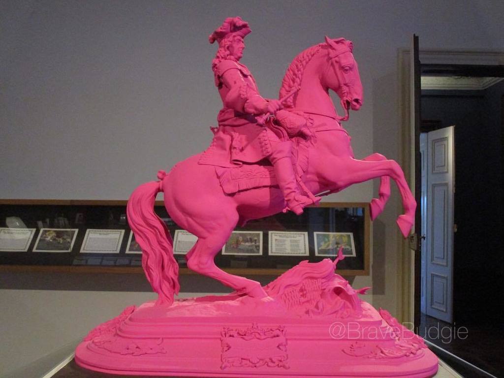 BraveBudgie's tweet photo. Day 3. Pink guy on a pink horse at Schloss Hof. #adventuresbydisney #letsadventuretogether #abd #jewelsalongthedanube #rivercruise #danub… https://t.co/wFuZx9zMKr