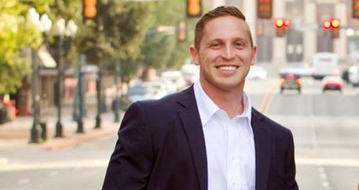 Pi Kappa Phi (@pikappaphi) on Twitter photo Congrats to 2017 #ThirtyUnder30 Honoree Jordan Armentrout, Theta Phi (<a href="/PiKapp_LATech/">Pi Kappa Phi-LA Tech</a>). #ExceptionalLeaders ⚔️ starandlamp.com/index.php/feat… Congrats to 2017 #ThirtyUnder30 Honoree Jordan Armentrout, Theta Phi (<a href="/PiKapp_LATech/">Pi Kappa Phi-LA Tech</a>). #ExceptionalLeaders ⚔️ starandlamp.com/index.php/feat…