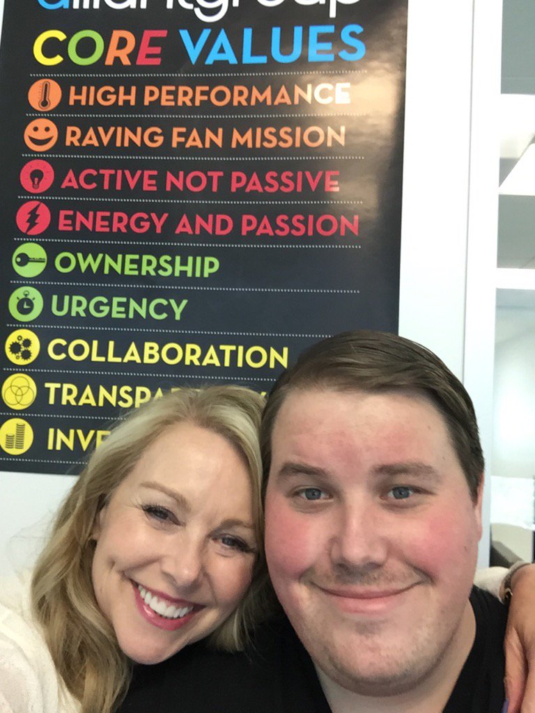 Tracy Lustyan tweet media