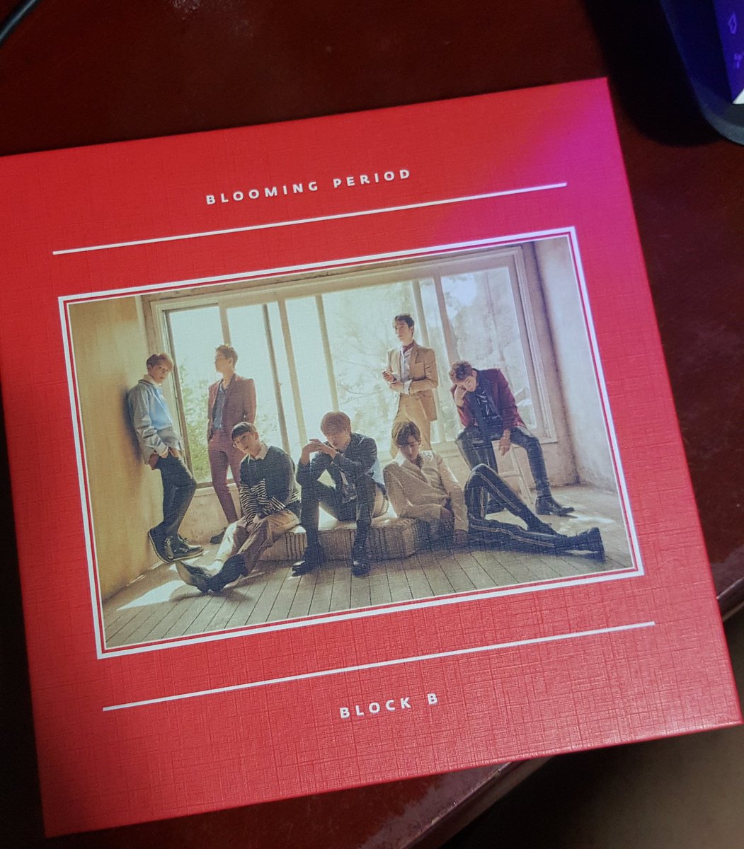 zhanseok's tweet photo. Estou vendendo meu Blooming Period por R$75,00 com frete incluso. Card do U-kwon. https://t.co/U0NZyROUC0