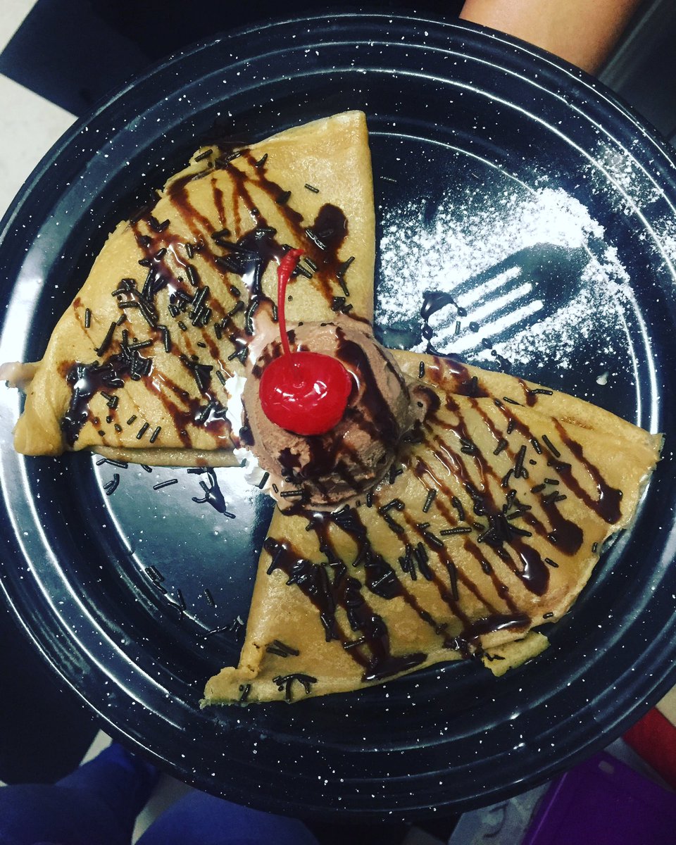 LChapateria's tweet photo. #Atención Los primeros 3 #Retwets #Ganarán un 2X1 en #Crepas #PorqueTúloPediste https://t.co/BpTiz9fIec