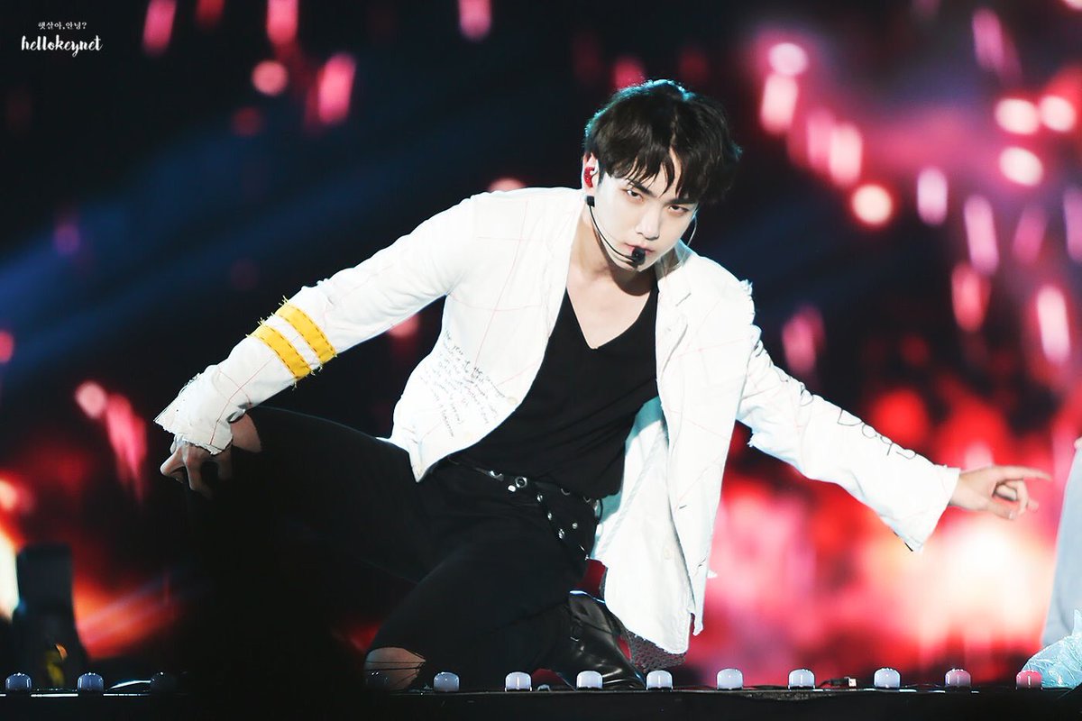 keyarchives's tweet photo. cr. hellokeynet 
170708 https://t.co/17uRyIZ3L6