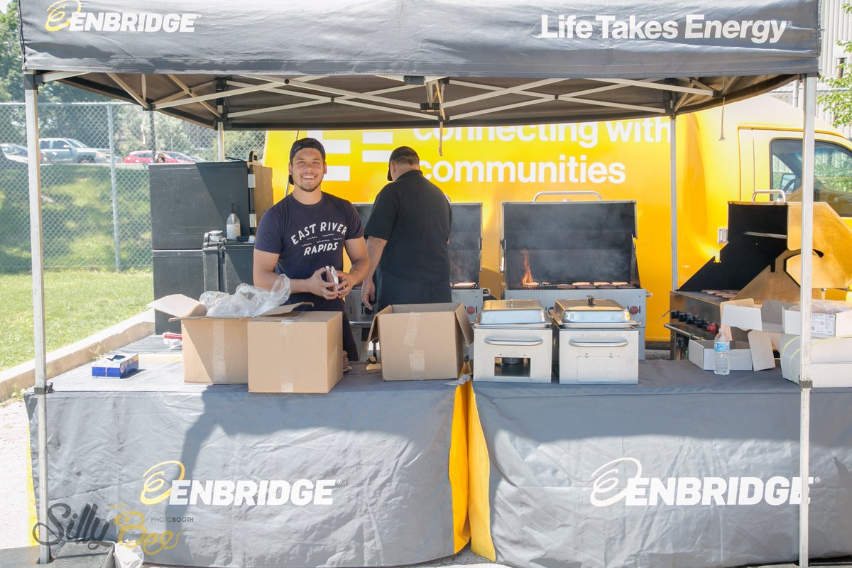 ACSADPHub's tweet photo. Thank you to all community partners who donated their services &amp; time for Dorset Park Day!  @esbgc @WestScarborough @Enbridge @salvationarmy https://t.co/8rNu8UTFp9