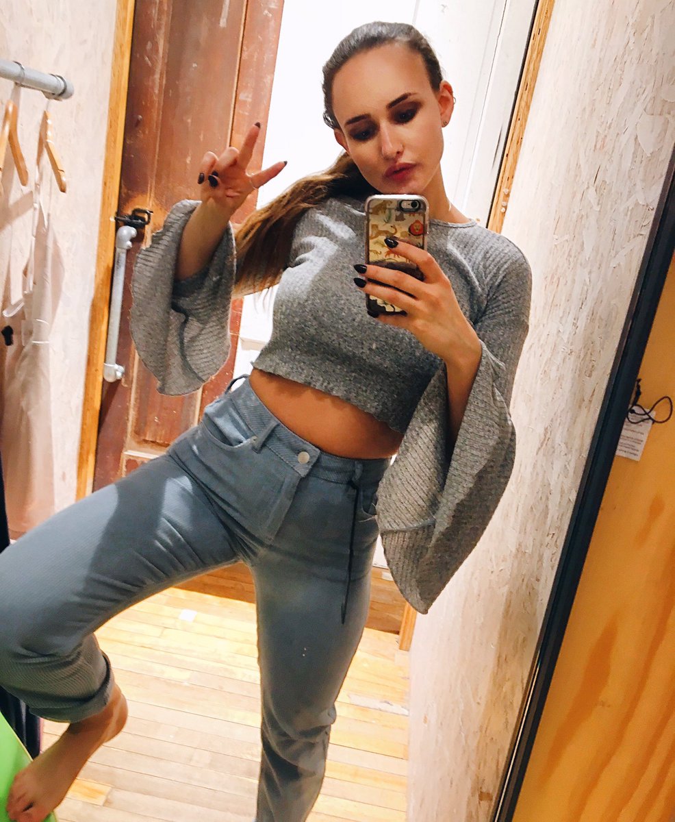 LydiaMay94's tweet photo. Shopping is life, and @UrbanOutfitters is my second home #fashionblogger #urbanoutfitters https://t.co/LHcM6c6Zo4