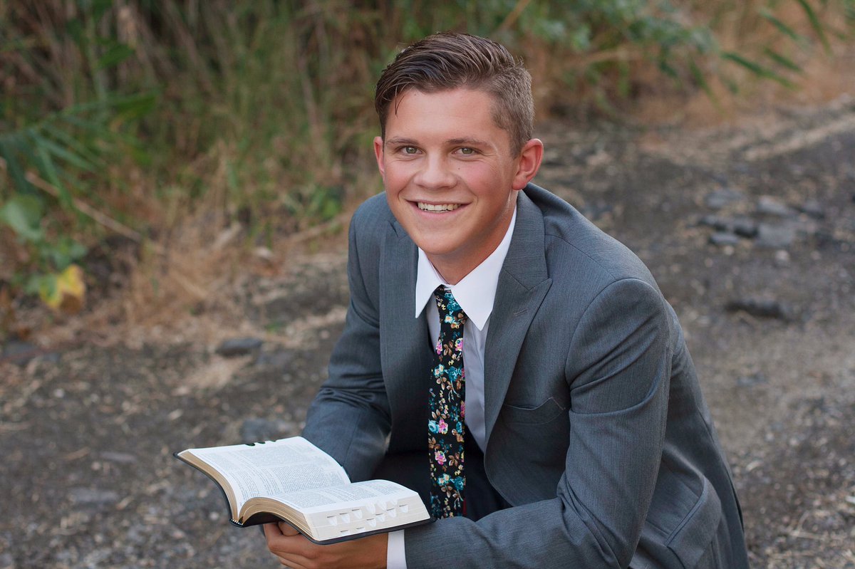 seancella10's tweet photo. hi i'm elder cella... let's talk
2 weeks and i'm out✌️ https://t.co/Lo1qa9cZGa