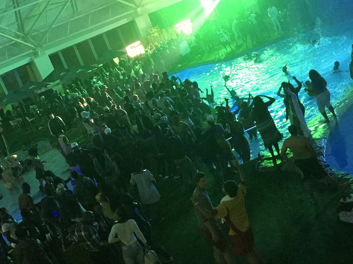 emerald_resort's tweet photo. Another fantastic Pool Party underway.. join us on the last Friday of every month.. #EmeraldPoolParty Or join us now till 2am.. https://t.co/9Ehiu6tsY3