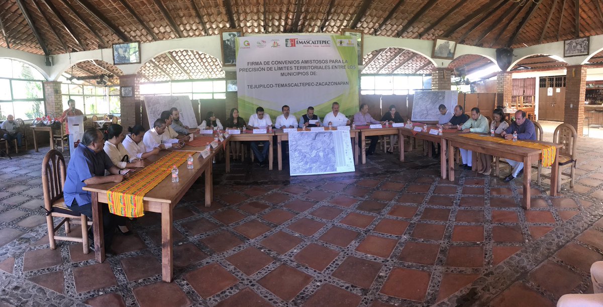 DalilaEspinoz18's tweet photo. Firma de convenios amistosos de límites territoriales entre Tejupilco-Temascaltepec-Zacazonapan https://t.co/8VtCQwGxi9