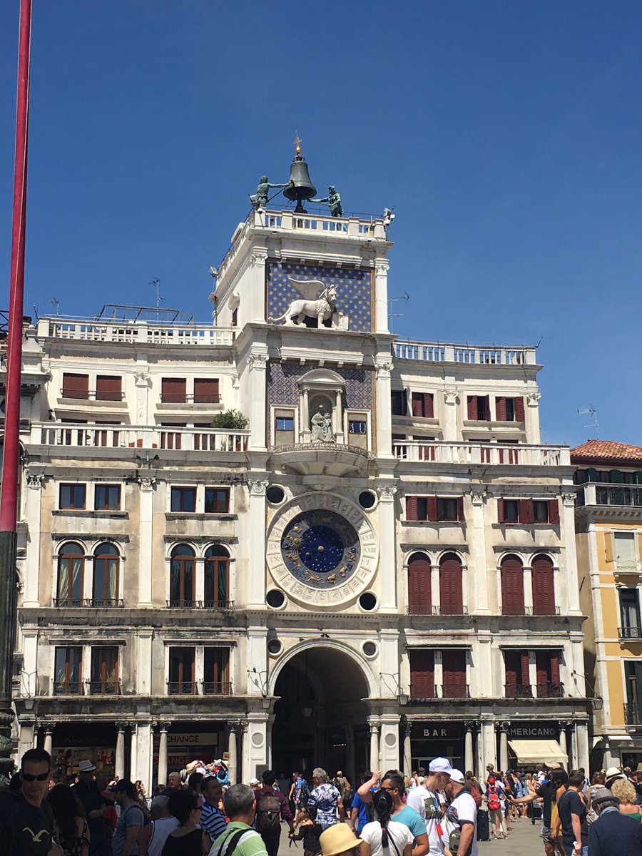 A fantastic day in Venice with <a href="/ChoirPriory/">Priory Choir</a> <a href="/thepriorychurch/">Christchurch Priory (archived)</a> #XChVenice2017 Superb performance at the 6.45pm Mass in St Mark's Basilica!