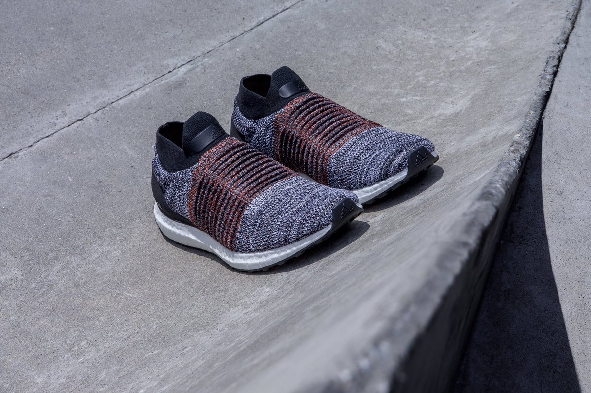 KicksDealsCA's tweet photo. Laceless Ultra Boosts are confirmed to release next Tuesday from adidas. https://t.co/7po3j85GqT