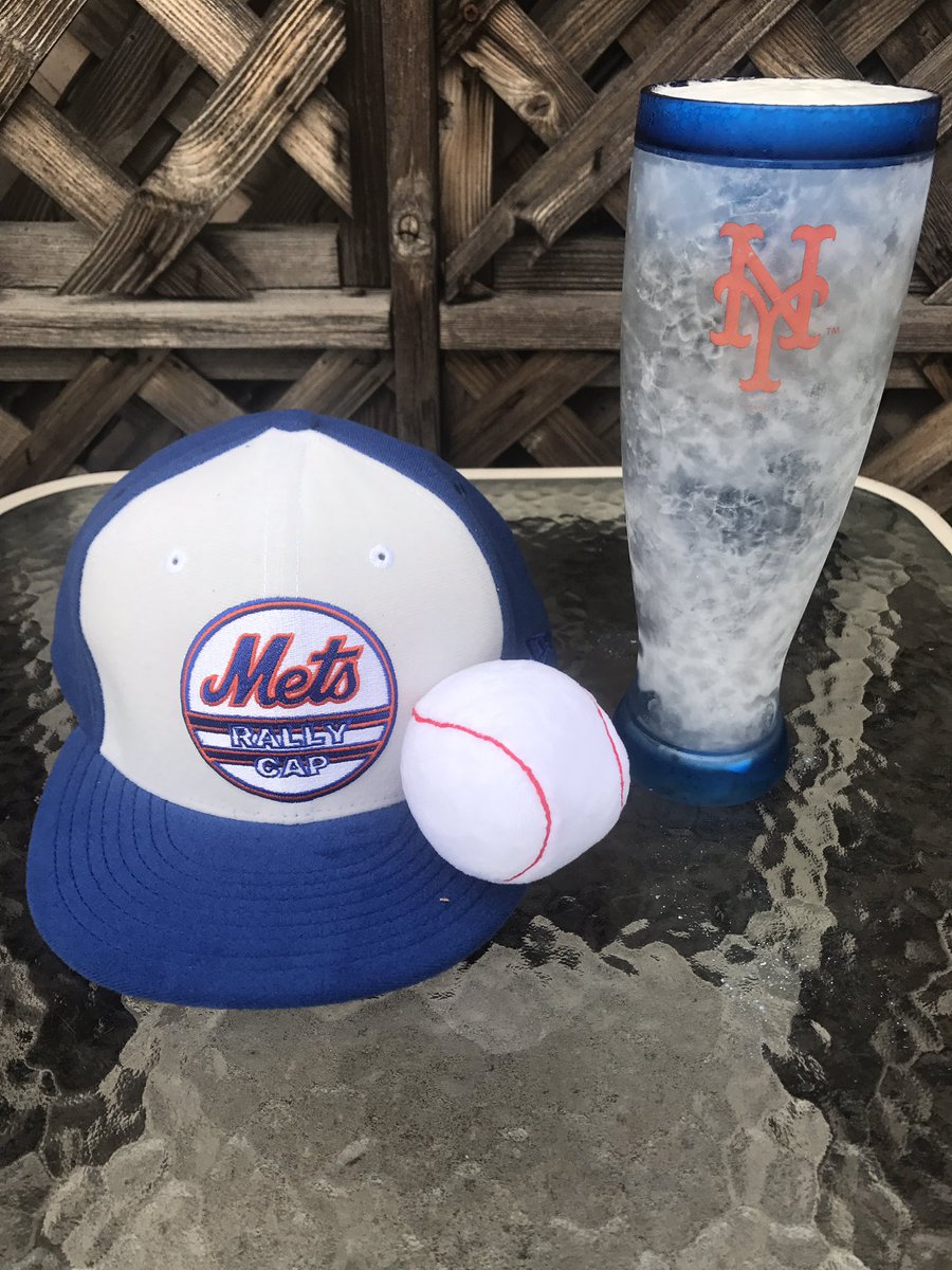 AnthonyKass013's tweet photo. Cheers to a Successful @The7Line Invasion into Seattle and thanks to #7lineprime for continuing to #ownit Two Days as Expected @MeeshFrack https://t.co/BiX7ytUgOU