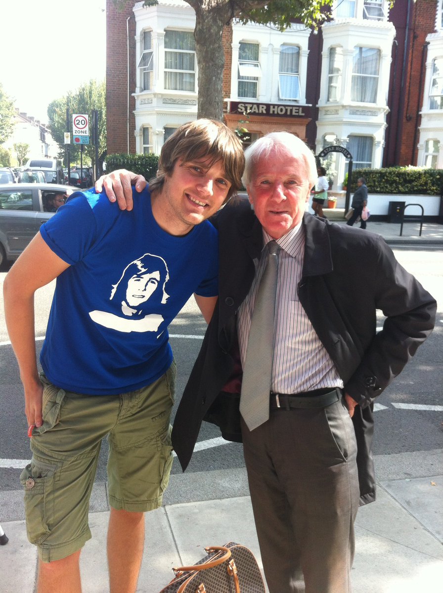 All the best for tomorrow <a href="/stanbowles10/">Stan Bowles</a> <a href="/JustForStan/">Just For Stan</a> <a href="/QPRFC/">QPR FC</a> 🔵⚪️🔵⚪️ #QPR #legend #justforstan