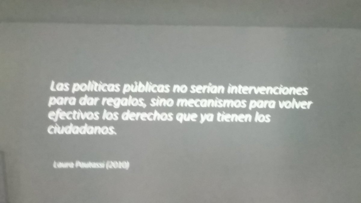 Monica_tobarm's tweet image. Taller de políticas públicas @fusades #Dialogus