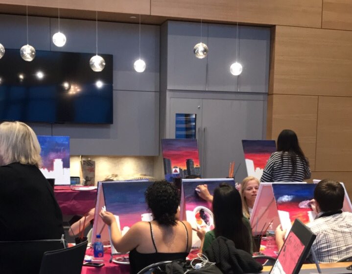 30daltonapts's tweet photo. Thank you to everyone who joined us last night at Paint Night! The photo album will be up soon so stay tuned. https://t.co/HGn6nsBCHM