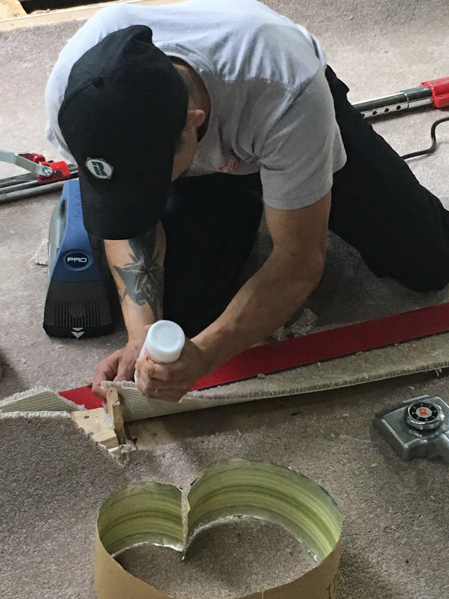 justinraywarren's tweet photo. Vision uses Latex on their seams and so should you!😀#Romanoffwest https://t.co/TvmRPQ2djG