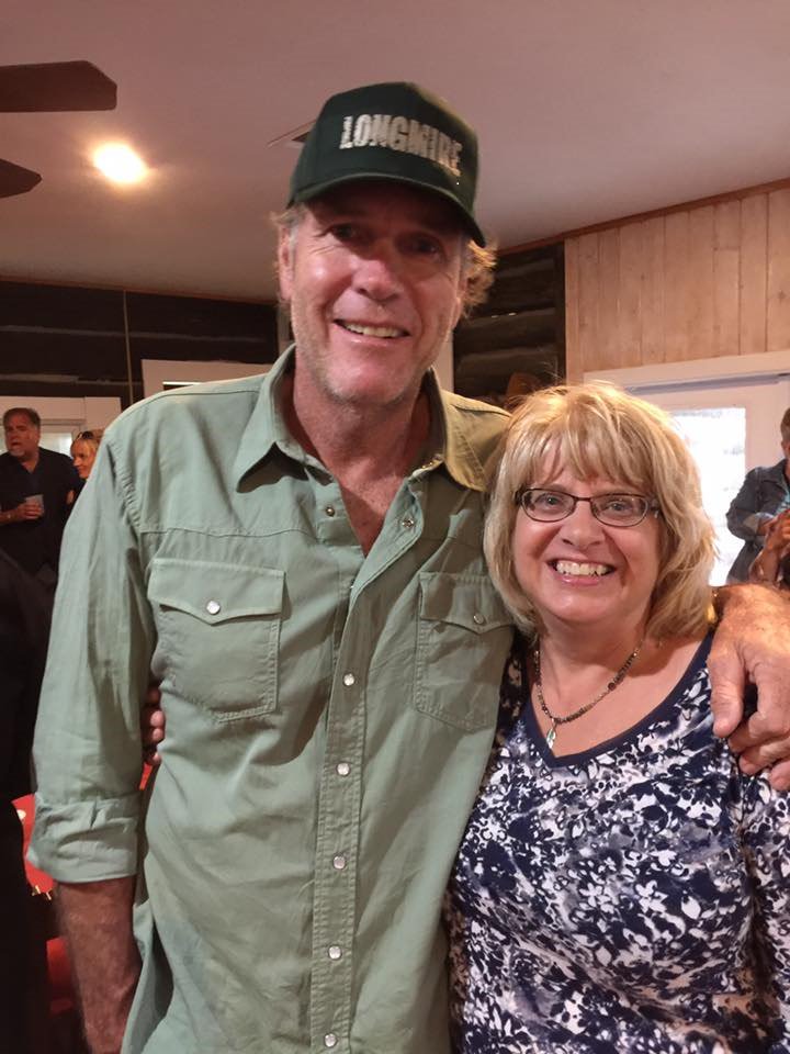 EMS_A2's tweet photo. He sure does make me smile. #FanFriday #RobertTaylor #Longmire #LongmireDays2017 https://t.co/U84CqKKYBD