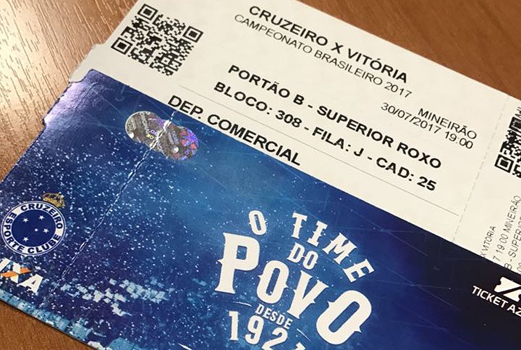 Promoção passando na Time Line. 1 par de ingressos p <a href="/Cruzeiro/">Cruzeiro 🦊</a> x <a href="/ECVitoria/">EC Vitória</a>. Basta RT este post e seguir este perfil sorteia.eu/ftJ