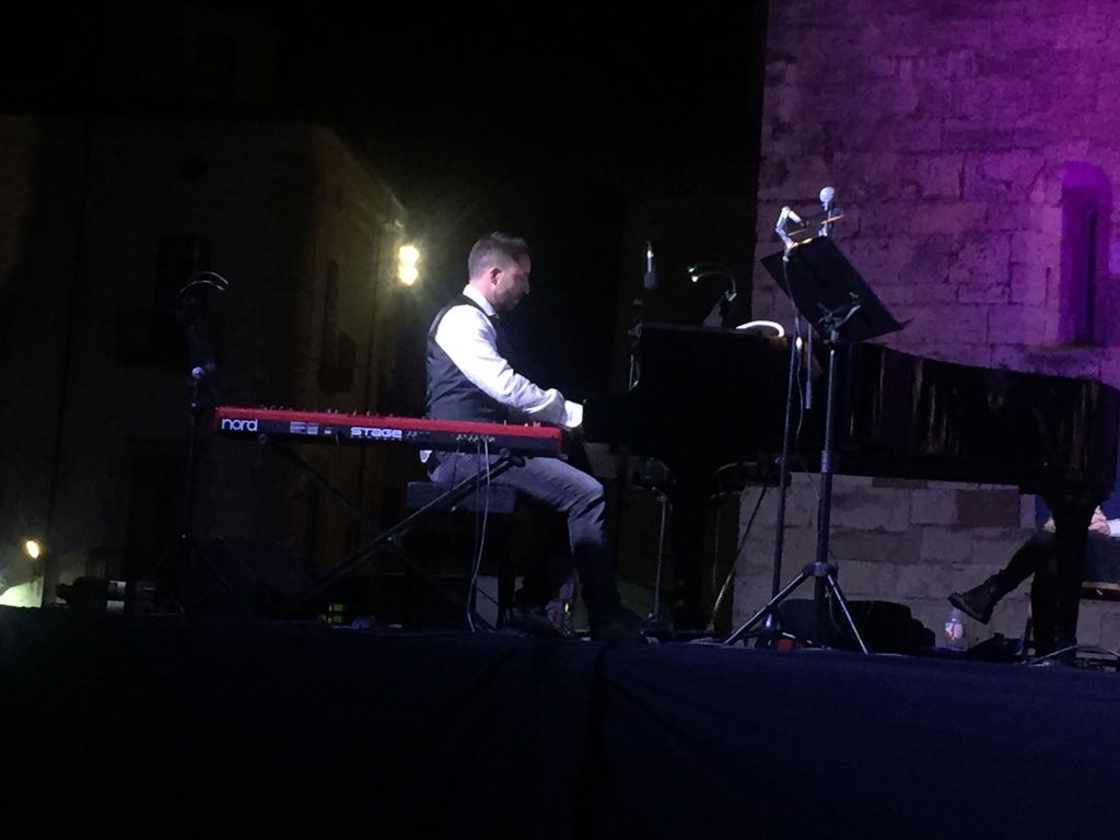 VilaMensa's tweet photo. Magnífiques, espectaculars i elegants actuacions de l' @ArnauTordera i @AlbaLlibre a #Baselú acompanyant a @GIOrquestra i @marctimon https://t.co/mIiwZZRIPv