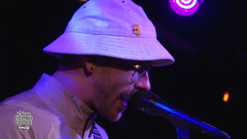 EskimoFixer's tweet photo. @kroq @portugaltheman @HDRadio Get some! #alaskangrown #fromalaska https://t.co/ylfiA665El