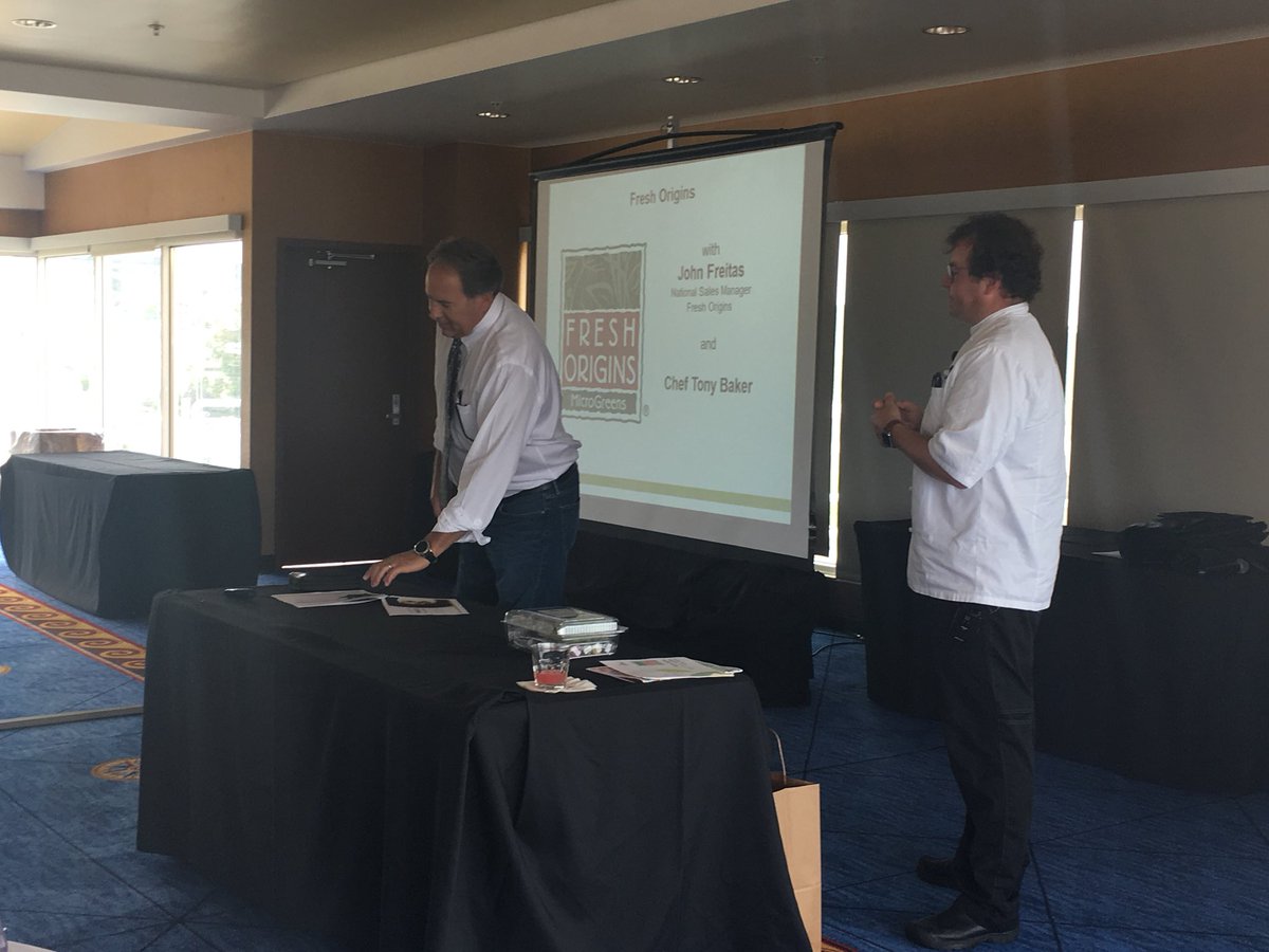 IntFreshProduce's tweet photo. Great time John Freitas & Chef Tony Baker teaching us about micro greens and Buzz Buttons. Thanks #FreshOrigins! #PMAFSC https://t.co/iPQO8LKH8A