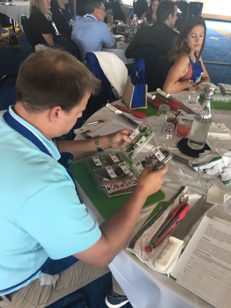 IntFreshProduce's tweet photo. Great time John Freitas & Chef Tony Baker teaching us about micro greens and Buzz Buttons. Thanks #FreshOrigins! #PMAFSC https://t.co/iPQO8LKH8A