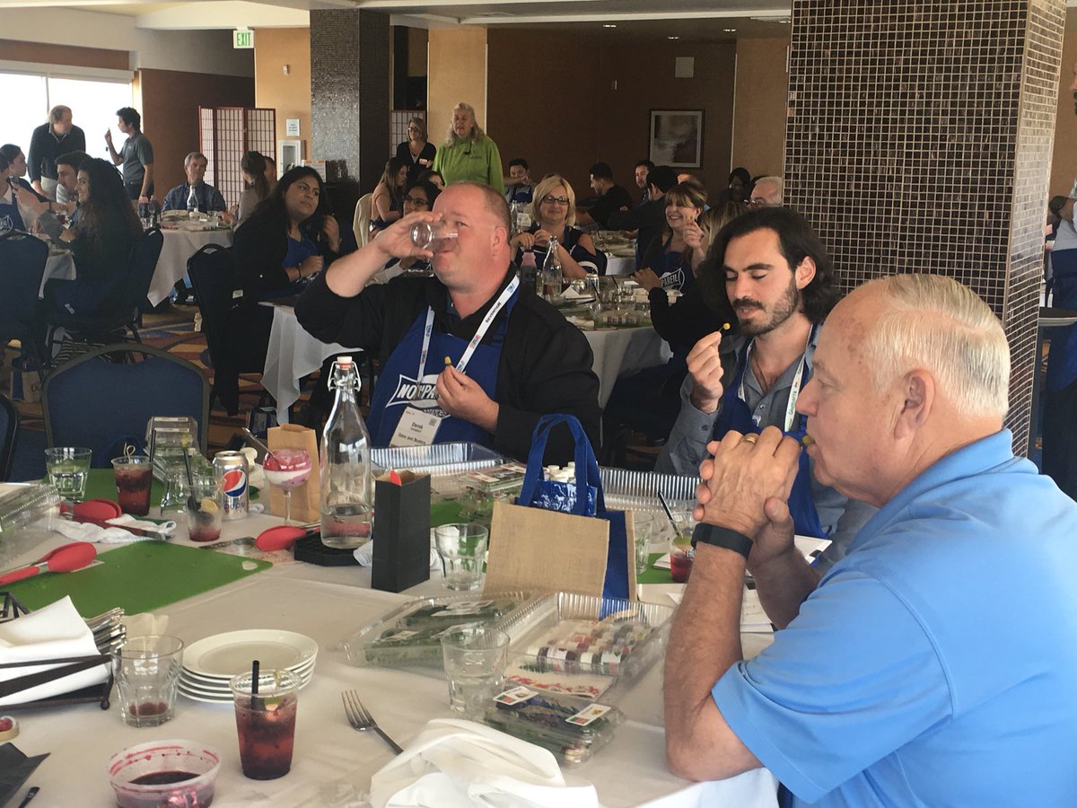 IntFreshProduce's tweet photo. Great time John Freitas & Chef Tony Baker teaching us about micro greens and Buzz Buttons. Thanks #FreshOrigins! #PMAFSC https://t.co/iPQO8LKH8A