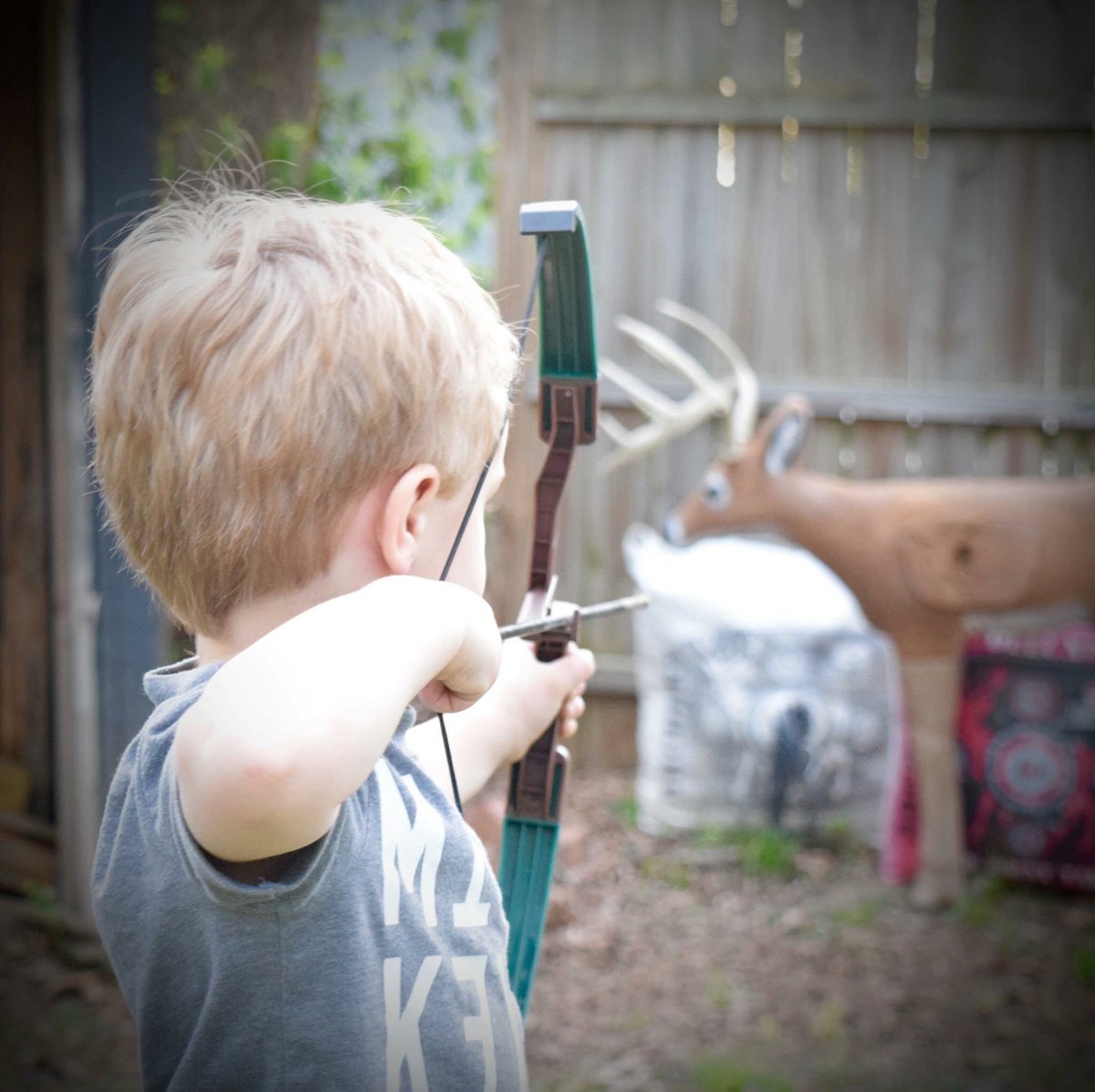 Archers_Pursuit's tweet photo. Who else is mentoring their child the right way! #futurebowhunter https://t.co/ozKAXfGZOs