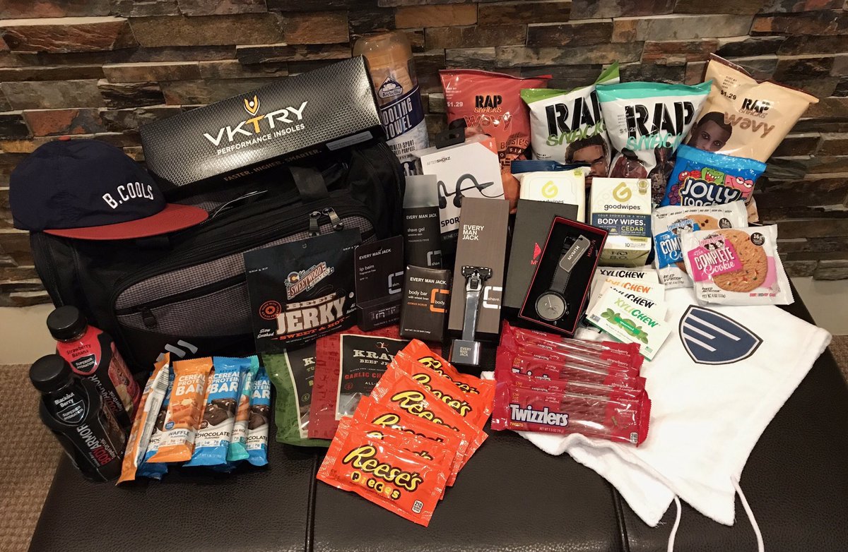 element_sports's tweet photo. Sending our guys off to #TrainingCamp with some help from these generous companies! A HUGE thank you to everyone involved 📦🏈 https://t.co/j2ywZS9RNM