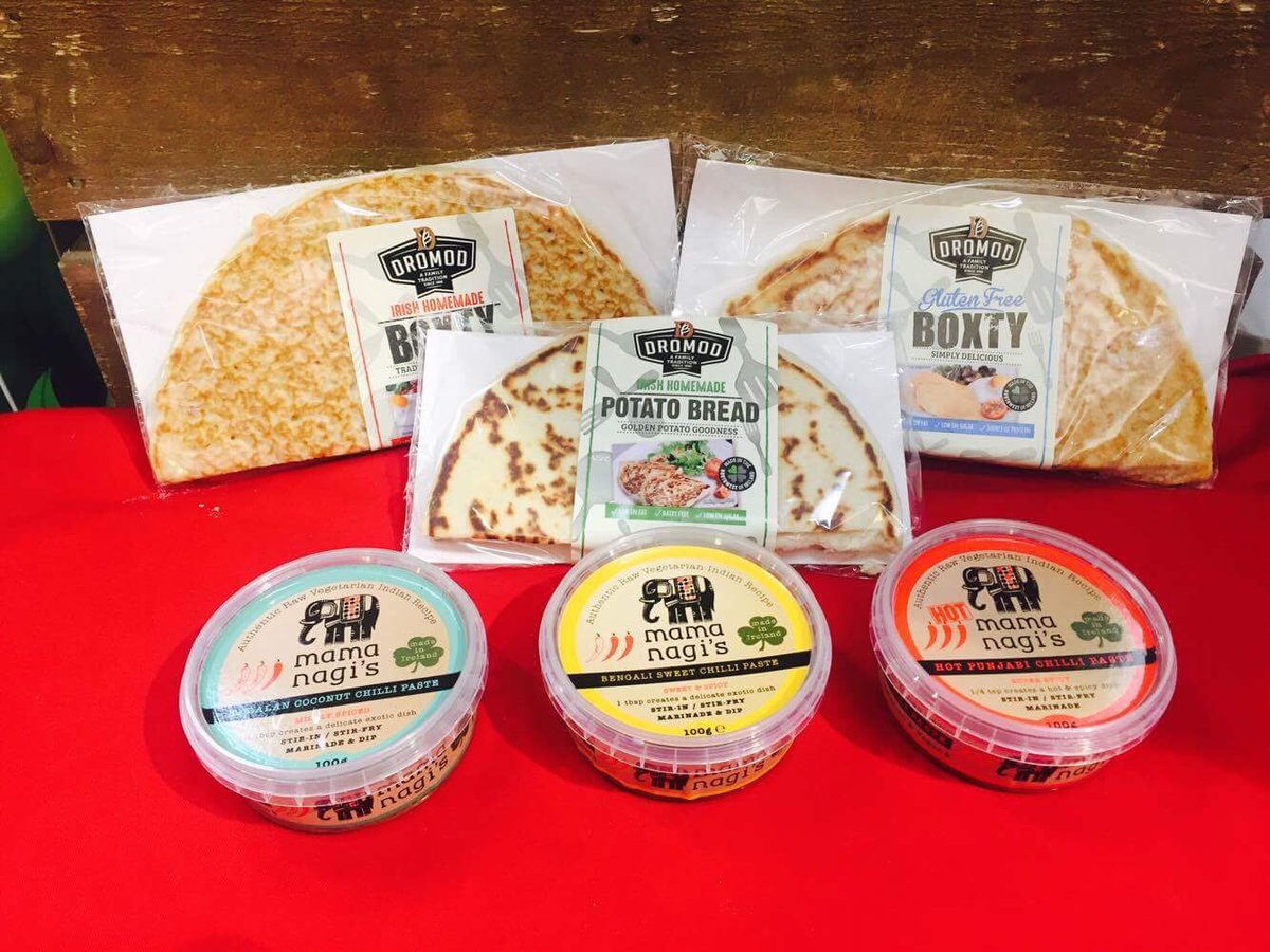 DromodBoxty's tweet photo. Great morning at @SuperValuLucan with @thehappypear and @Mamanagis https://t.co/8qIFlWw0R4