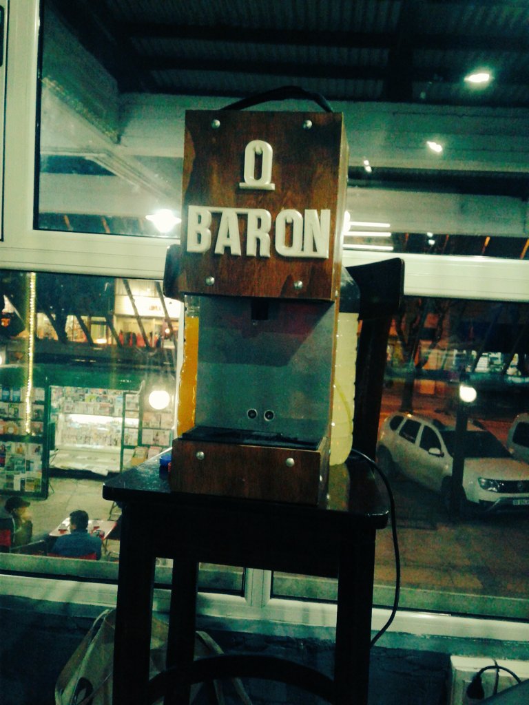redmemok's tweet photo. Se viene entrevista en vivo con el creador de #BarOn. @barondrink https://t.co/yhj1XD2CR8 https://t.co/DoA3DtdUHZ