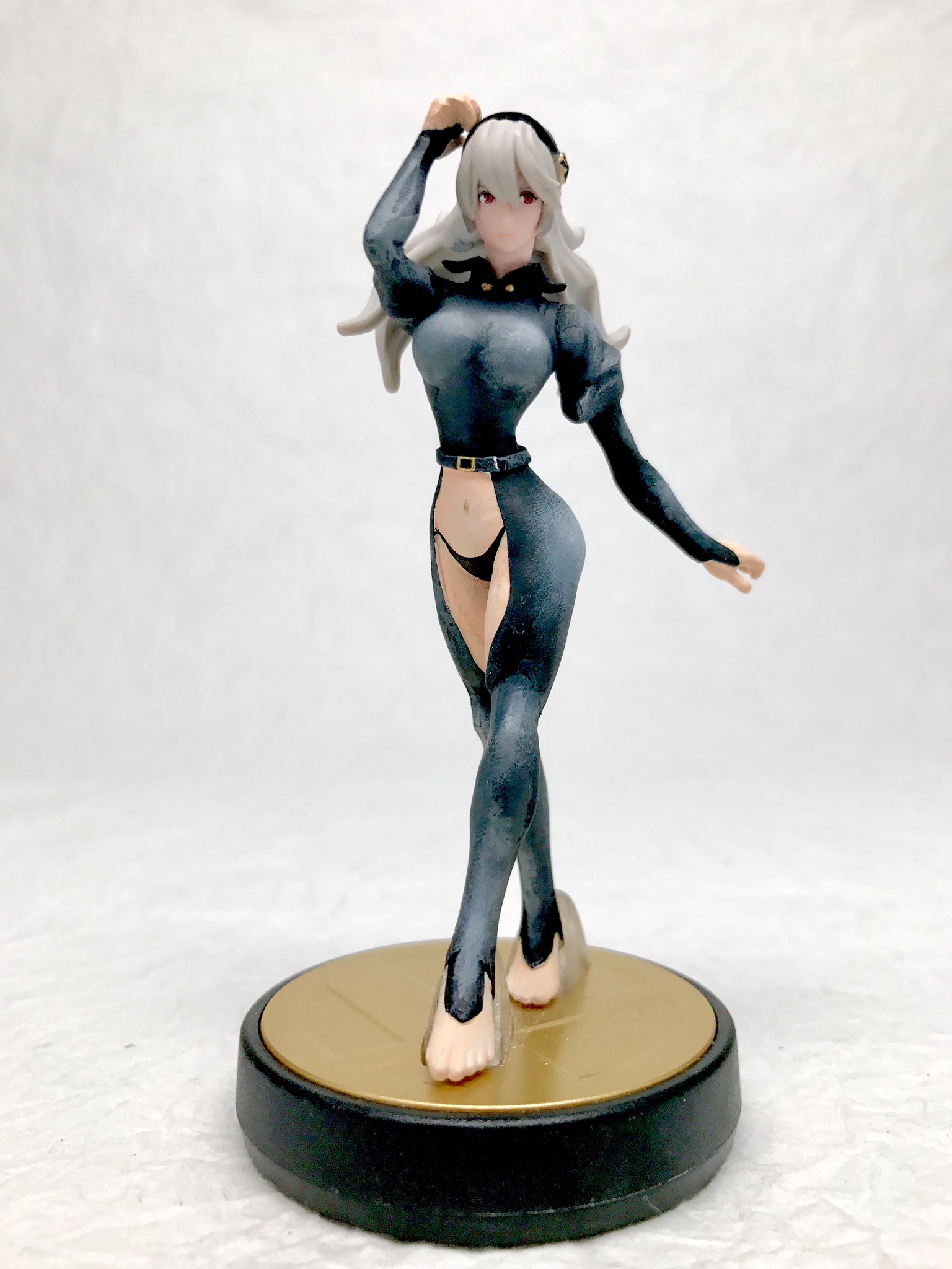 female corrin figure