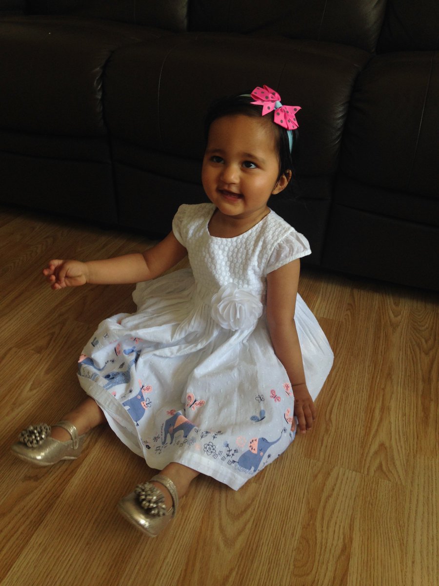 Amreen__Dabir's tweet photo. love her smile 😍 #toddlerlife #humaneffects #familytime https://t.co/rirqIrPywM