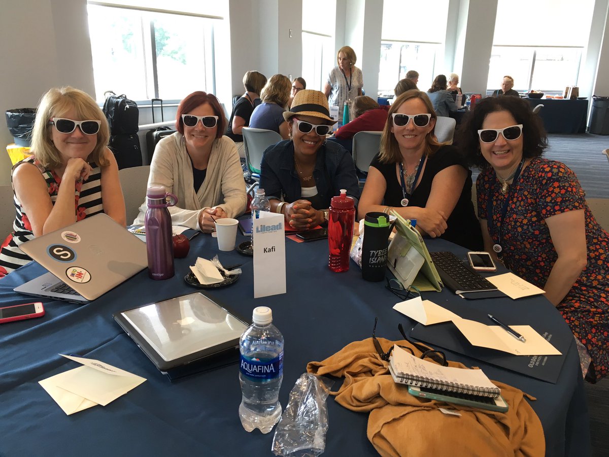 ckodama152's tweet photo. #Lilead Fellows keepin' it cool! @technolibrary @sturgej @jumbarger @sgauthier @dr_kumasi https://t.co/aMWbAb0LVg