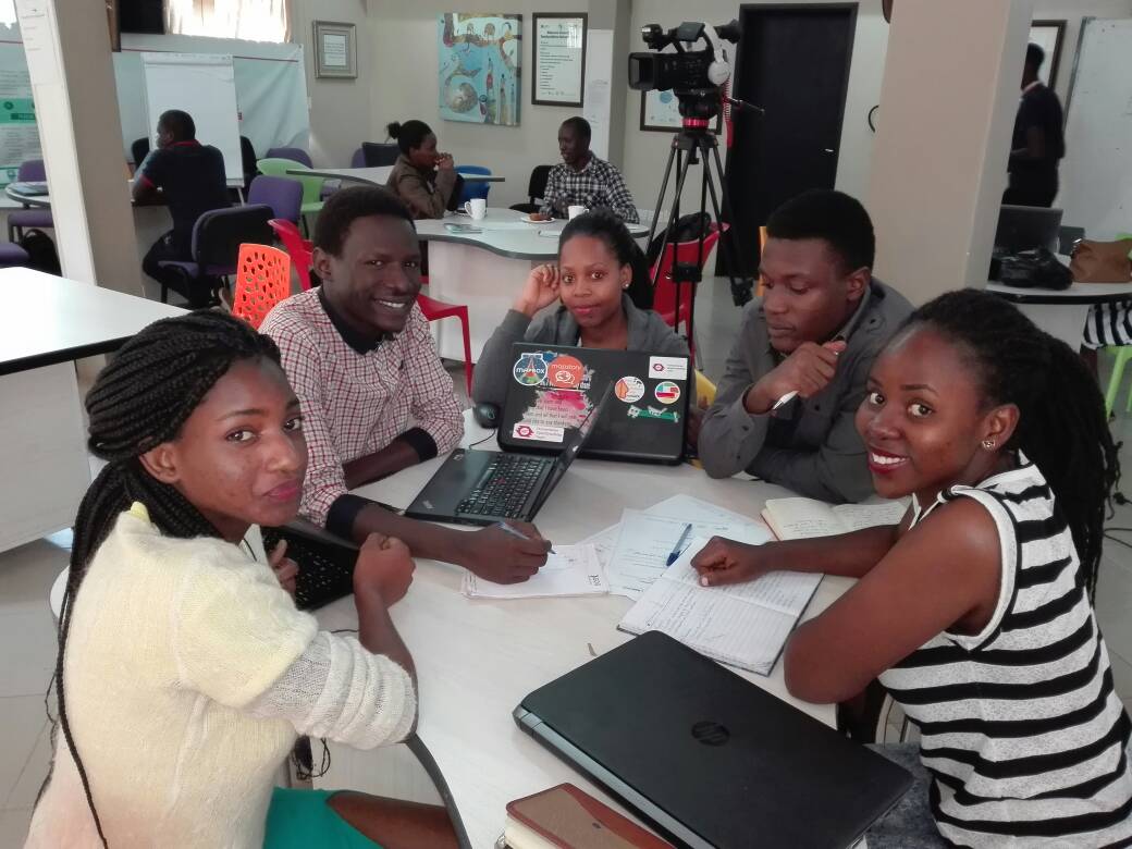 MbabaniAllan's tweet photo. Hacking commences #hack4thecity @siima30 @kateregga1 @youthmappers #SmartCities https://t.co/1q7lkEMoMX
