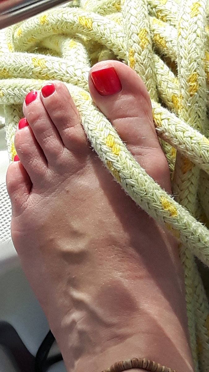 skyhudson76's tweet photo. Remember, when #sailing, don't tangle those ropes @skyhudson76 #female #foot #feet #toes https://t.co/V8F7MYgXD0