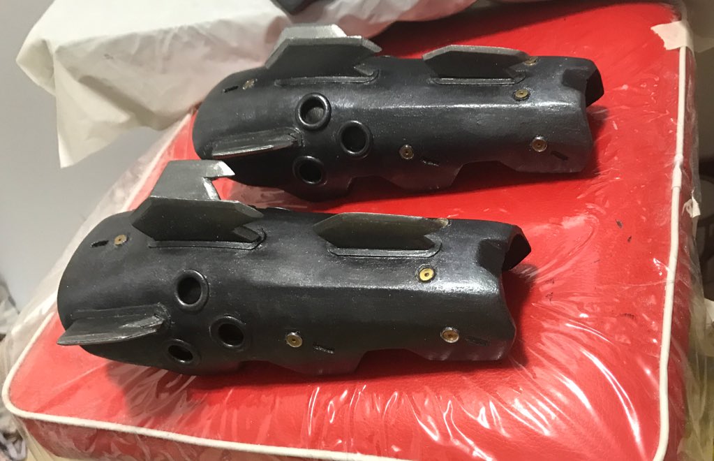 ShioriRaiden's tweet image. Finish painting these parts of #raiden #mgrraiden! #handmade  moving on to work on the rest of Raiden!^^