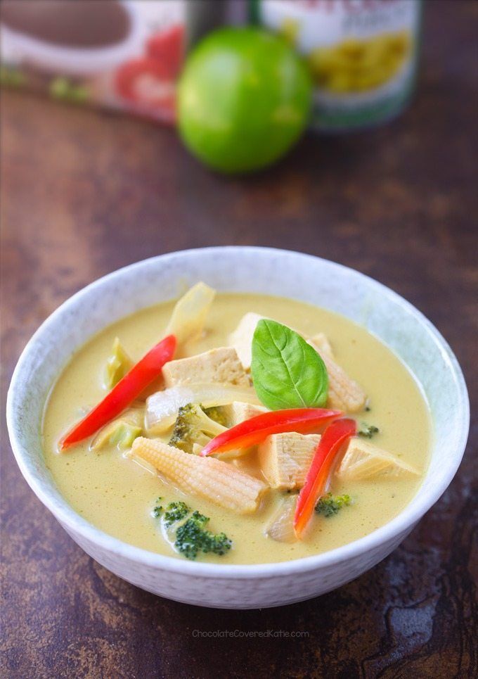 HannahTeson's tweet photo. #Fall is around the corner &amp; I'm all about easy weeknight meals like this Yellow Curry Thai via @ChocCoveredKt ! https://t.co/aflkGlgOiF https://t.co/arD6srA0YA
