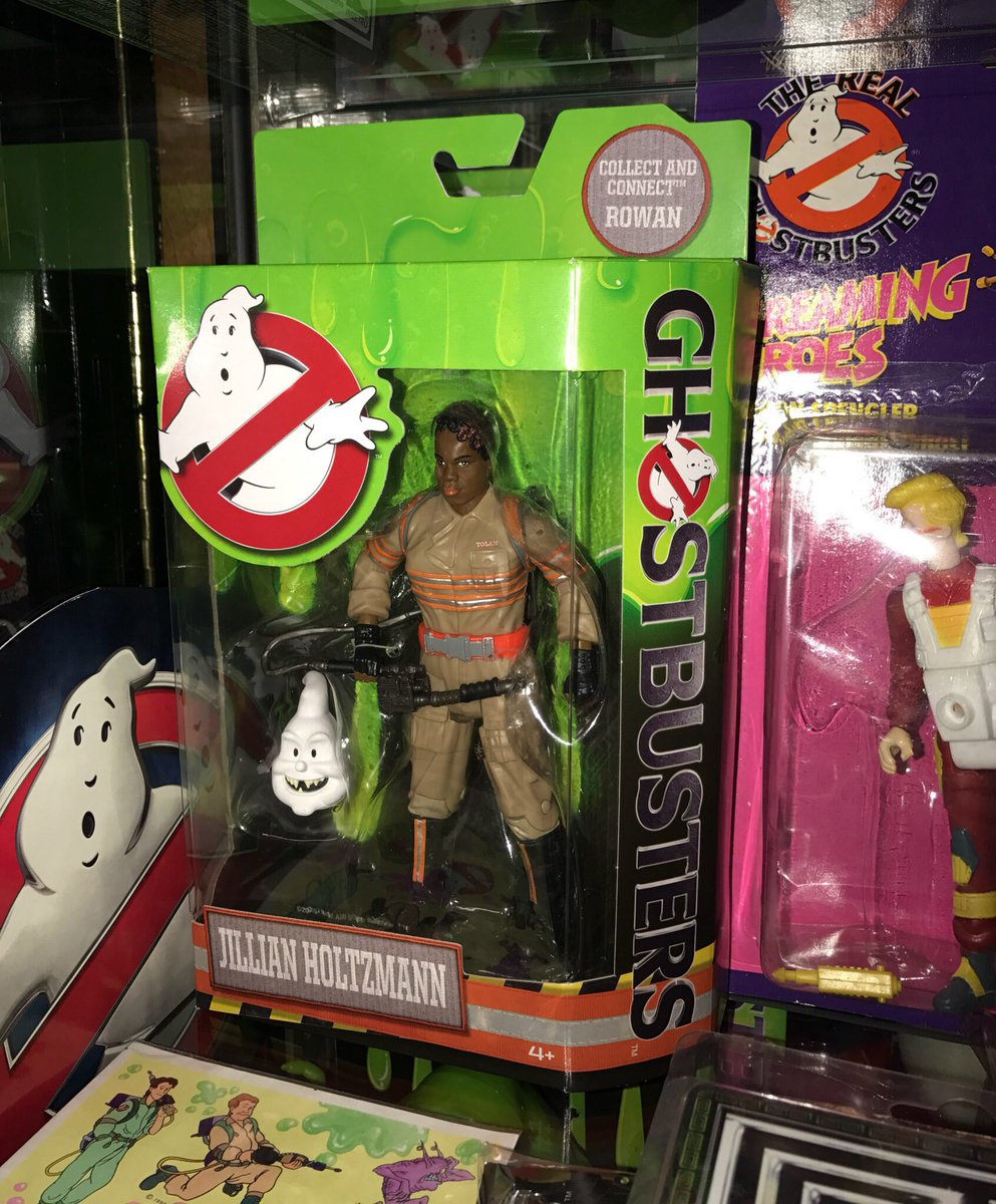 JeffreyShreck's tweet image. Fun fact...
Patty Tolan is Jillian Holtzmann which then makes Jillian Holtzmann really Patty Tolan.
#oops #Holtzmann #wrongbox
#Ghostbusters