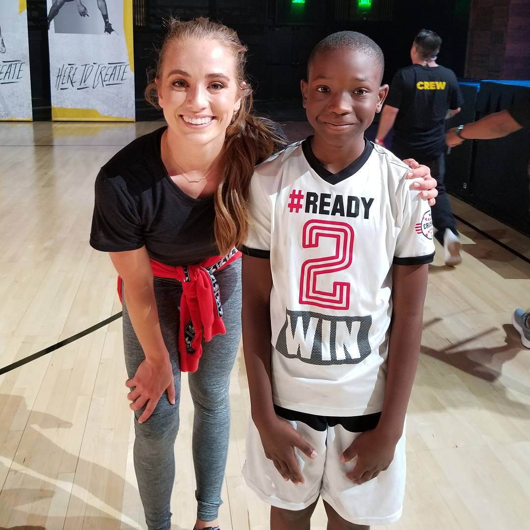 RADeMitaPics's tweet photo. Rachel taking pics with fans at #radidas #LVL3 in Vegas yesterday. 👏🏽 https://t.co/0DFlUiJxTk