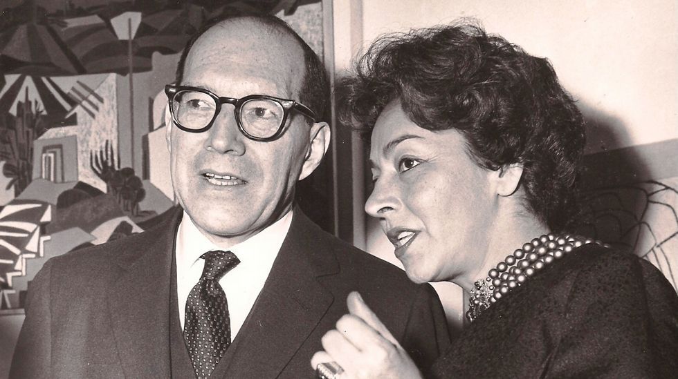 Cerramos un #DomingoEpistolar con la memoria por correspondencia de Emma Reyes >> bit.ly/2w7rt7d