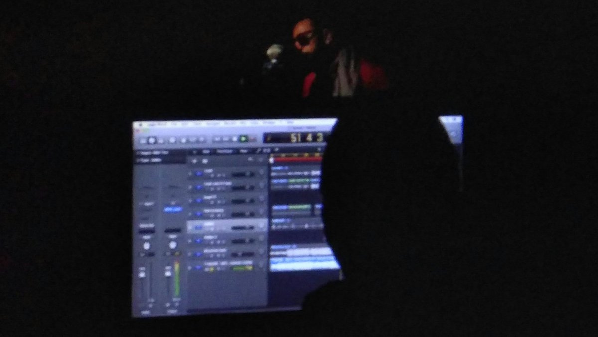 fml_cn's tweet photo. #NevaJudge is a total 🔥💯
@PlanetOzan &amp; @Tymoremusic 
https://t.co/XiorFXxMdW https://t.co/fmALGEH2BD