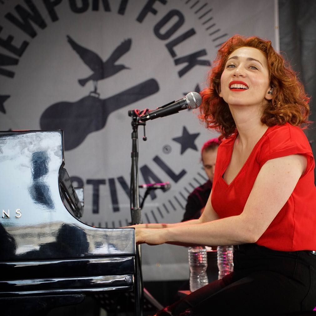 allsongs's tweet image. A big delight. Regina Spektor and a nice Steinway. #newportfolkfest