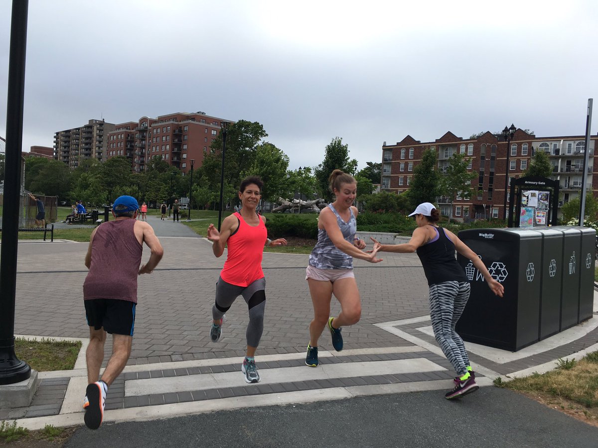 northendrunners's tweet photo. show us your gO face 😲
...
great night of speed work thanks to @NewLeafEnduranc
...
#tuf #throwupfriday #nikerunning #fastfriday https://t.co/X4CzUrWydo