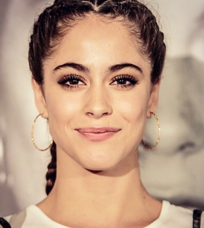 jjcxmila's tweet photo. 🏵RT si te parece linda FAV si no🏵

20. Tini https://t.co/dRoAE4OqWM