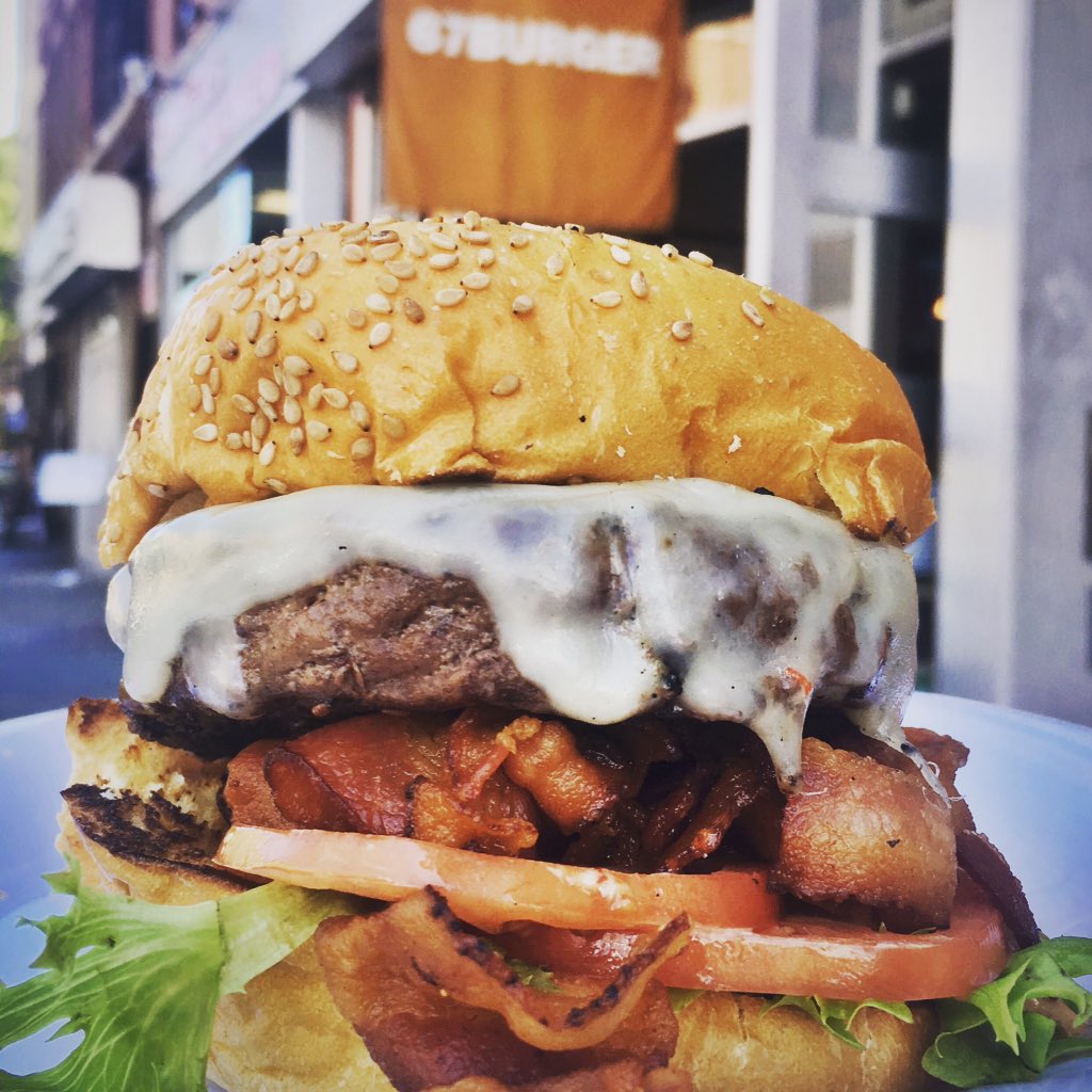 67_burger's tweet photo. Happy Friday! π
-67 Burger
#happyhour #bacon #cheeseburger #FridayFeeling #67Burger https://t.co/M9ikaZytQL