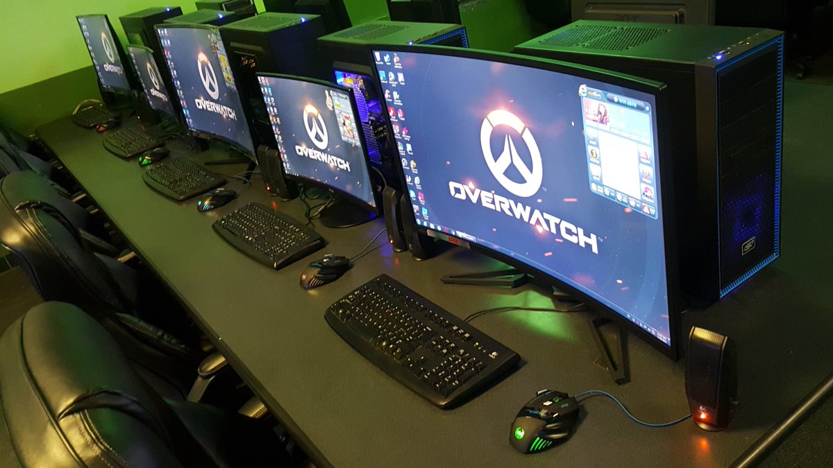 PixioGaming's tweet photo. Local players for our sponsor is about to get a load of our new PX325c & PX245c Monitors! #pixo #nerfthis #fpsmatters #144hzmasterrace https://t.co/2DnqqeynHq