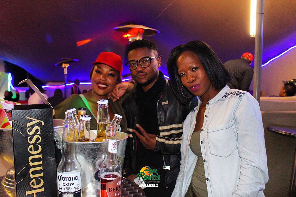 PalmsBLG's tweet photo. Unapologetically living living life without much fears.
#UltimateFriday 🔥🔥
#PalmsBLG
#PalmsExperience
#EkasiExperience https://t.co/xjBdvTwtp7