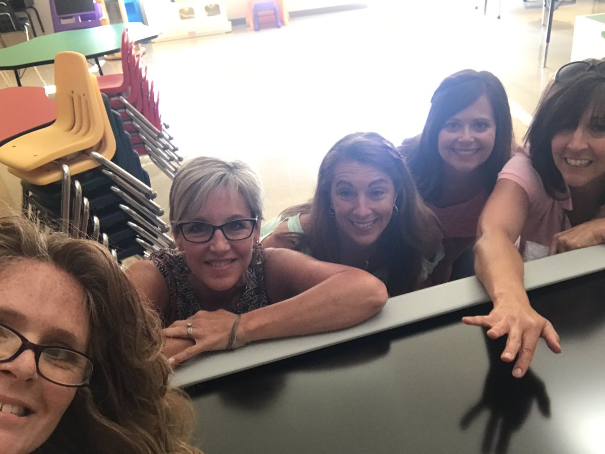 kelli_prade's tweet photo. @StPatSch #StPatProud #wanderwomen playing with the smart table in preschool https://t.co/FVlPGEFmOR