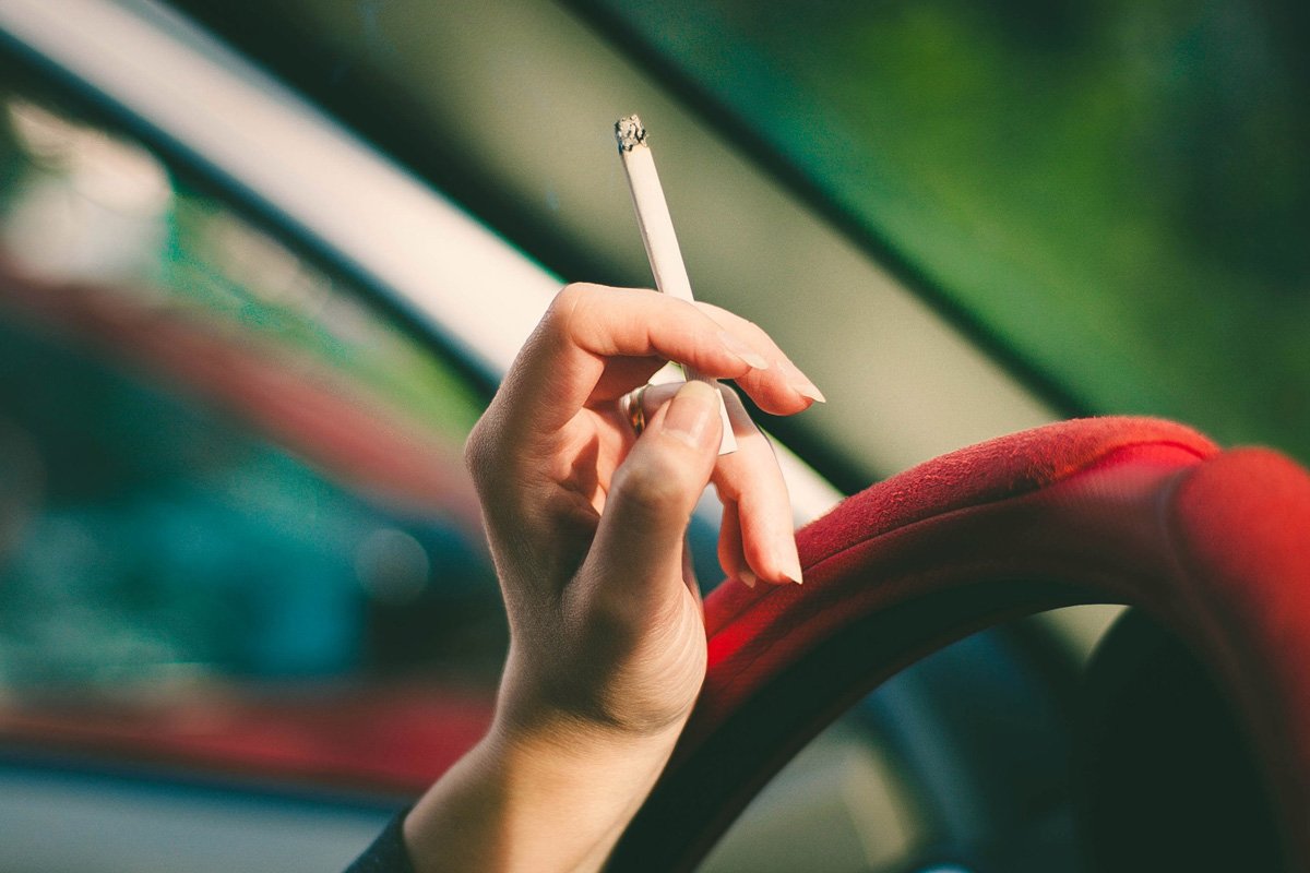 DiscoverMag's tweet photo. FDA to cut nicotine in cigarettes to "non-addictive" levels: https://t.co/VZjJaYhVbE https://t.co/n6D9Cu1BFq