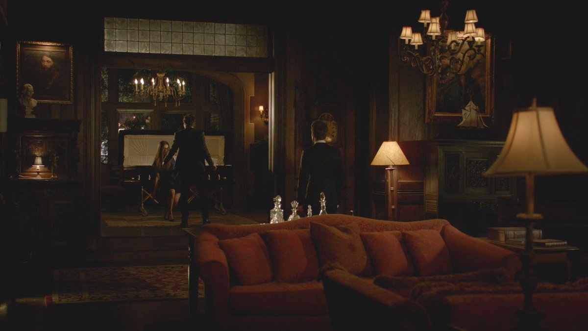 Kasumigs's tweet photo. 5x16 You should've been the one that noticed 
8x16 Damon knew it wasn't Elena the moment he hugged Katherine https://t.co/dBiBx9Ky9I
